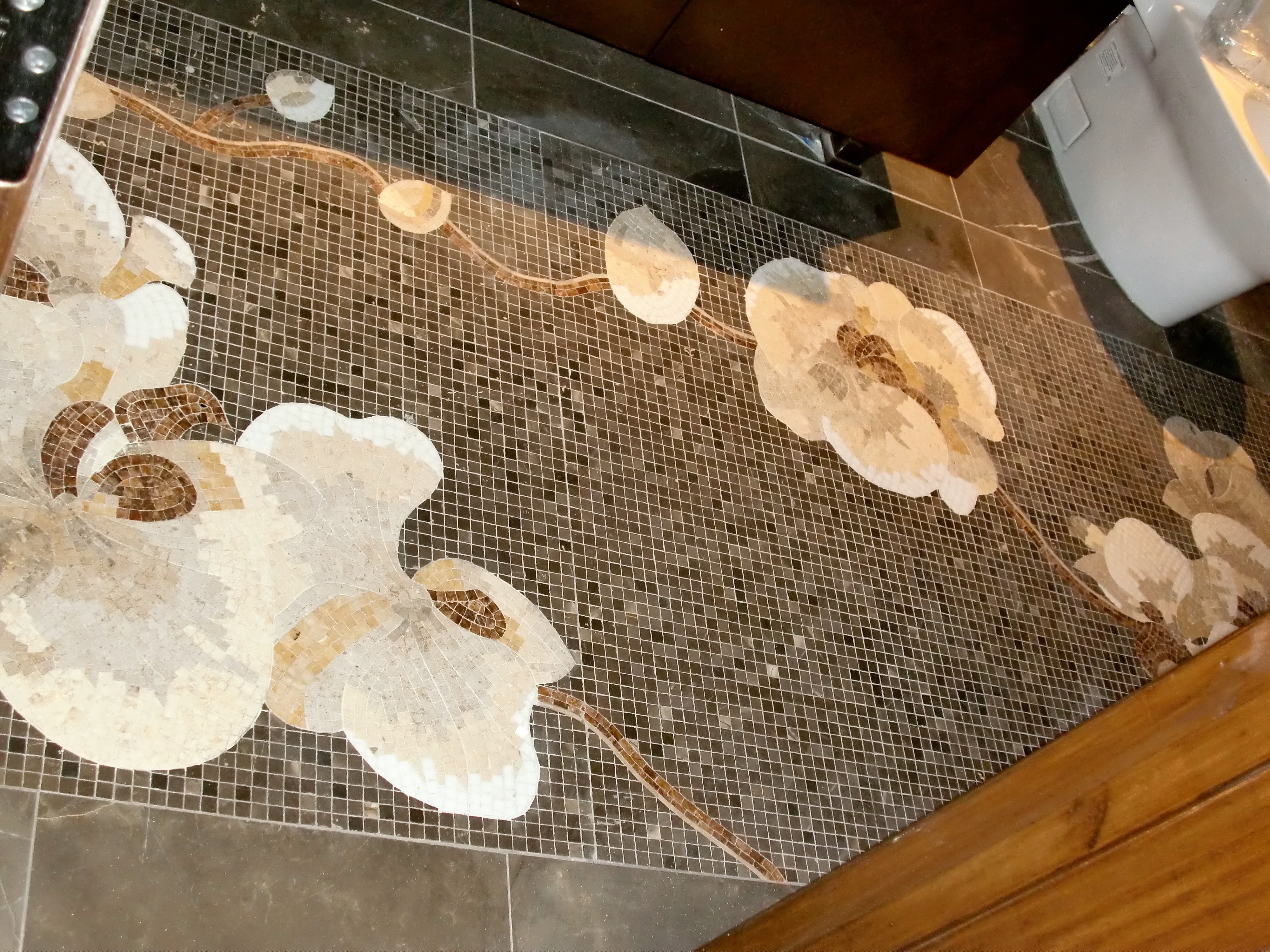 custom floor design, mosaic, bathroom, floor