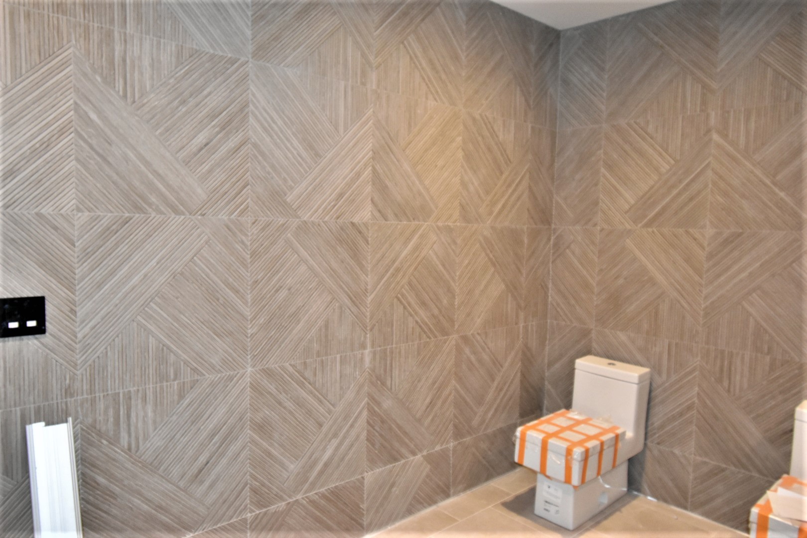 commercial work, bath, tile, floor, wall