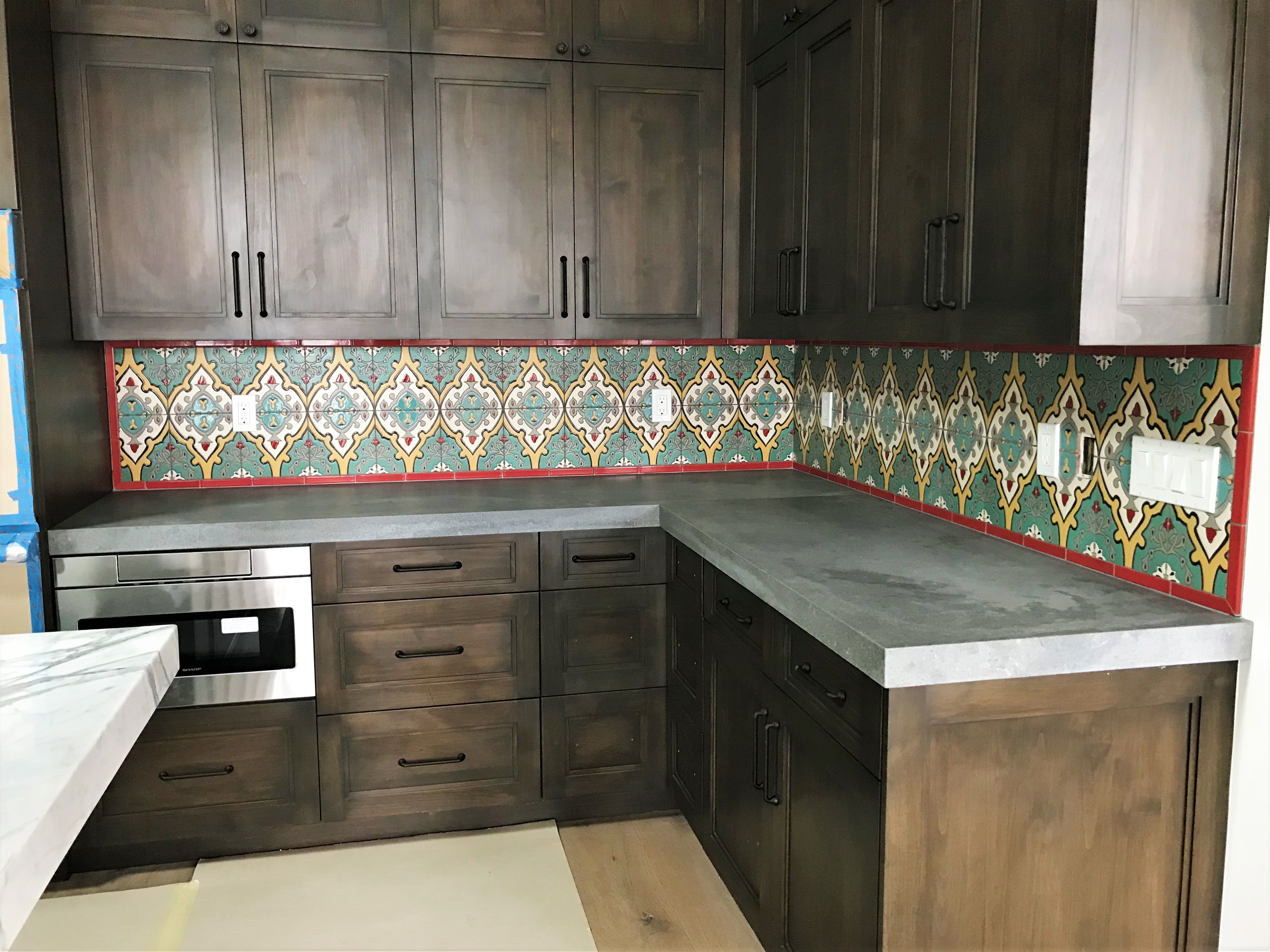 Kitchen, Back splash, and counter tops