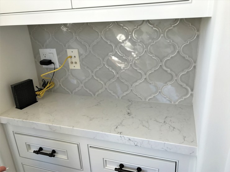 Kitchen, Back splash, and counter tops